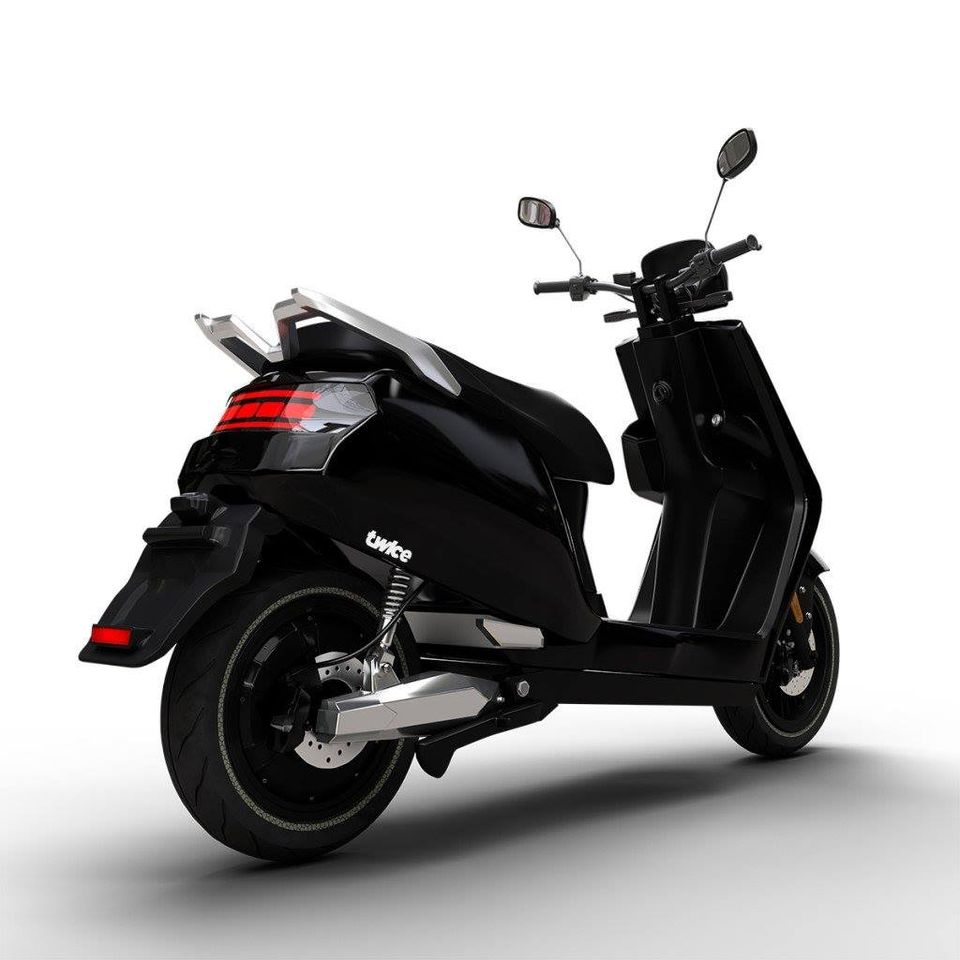 150km Menzilli S5 Elektrikli Motosiklet Özelleştirilebilir Şehir İçi Ulaşım Aracı