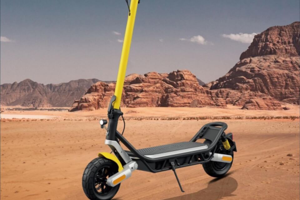 Skuter Tendangan Listrik