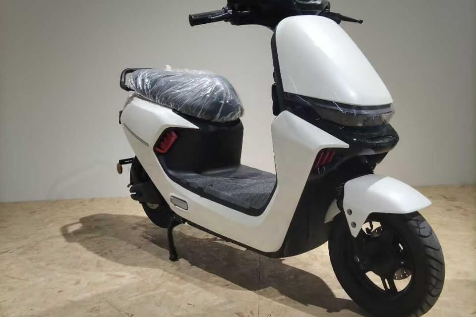 Sepeda Motor Listrik