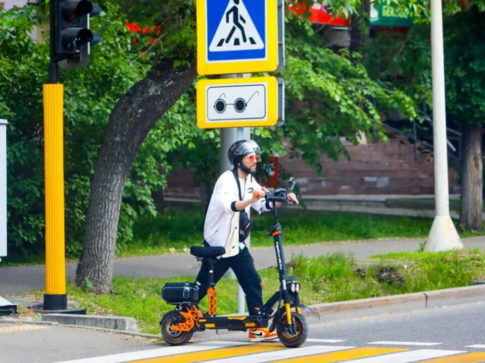 Foldable E-Scooters